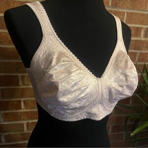 Playtex 18 Hour Bra Women 38C WIreless Nude Satin Floral Lined #4745 Wide Straps